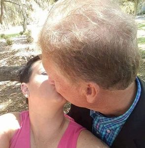 Meet your Posher, Roger felicia